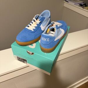 Nike SB Heritage Vulc Psychic Blue White Gum Sole Size 13